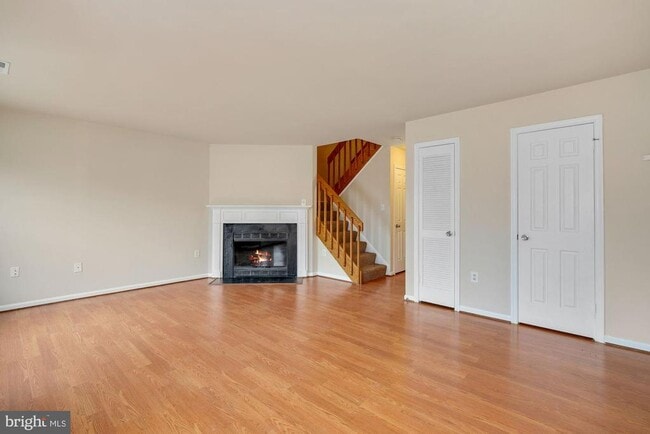Building Photo - 3271 Westdale Ct