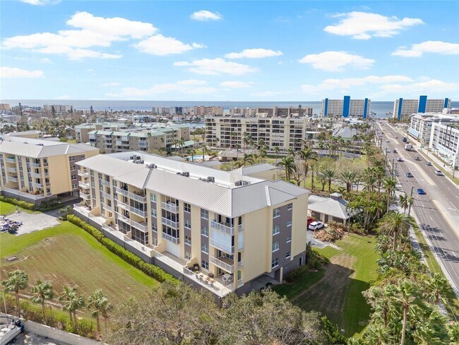 Foto del edificio - 423 150th Ave
