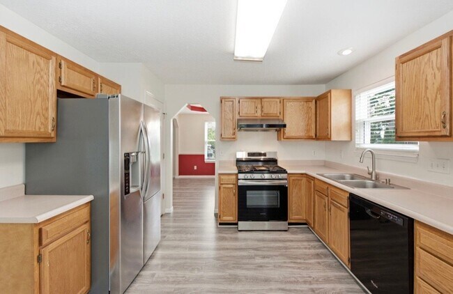 Foto del edificio - 7649 Tollgate Ct