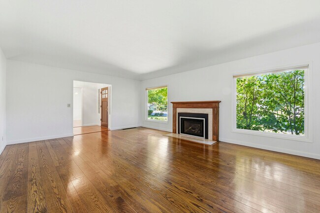 Foto del edificio - 1825 White Oak Dr