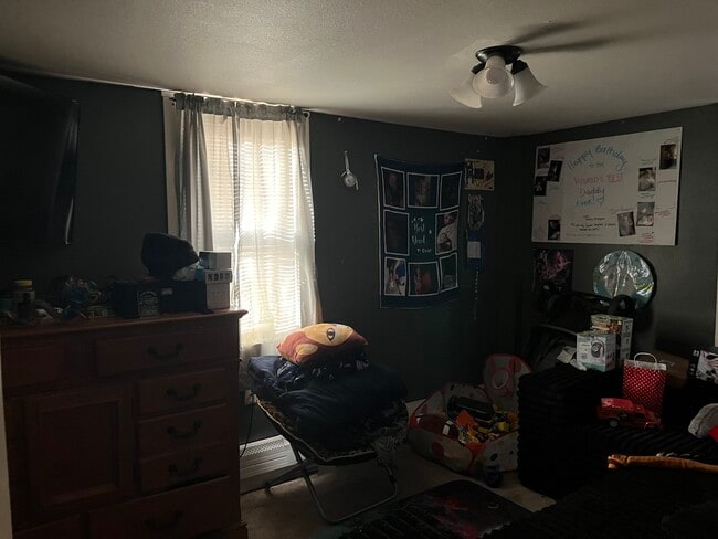 Building Photo - 13 Albro Ave