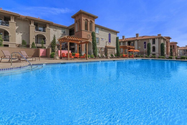 Building Photo - San Marco Villas