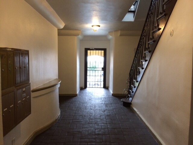 5737 Lexington Ave - Lexington Ave Apartments