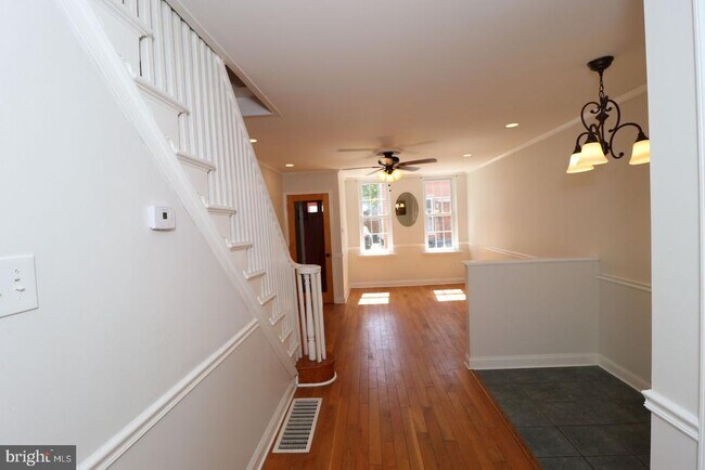 Foto del edificio - 1422 S Orianna St