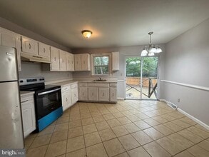 Building Photo - 45766 Guenther Dr