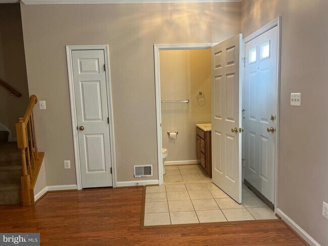 Foto del edificio - 9526 Bellhaven Ct