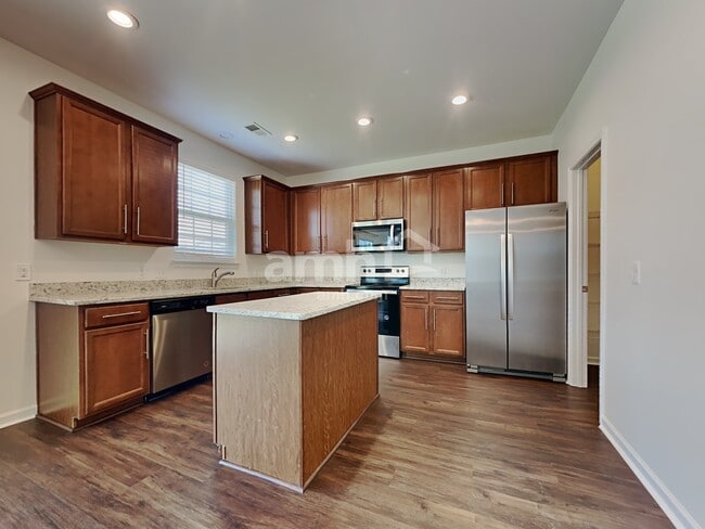 Building Photo - 1110 Friartuck Trail