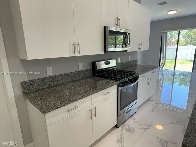 Foto del edificio - 3 br, 3 bath House - Whispering Oaks