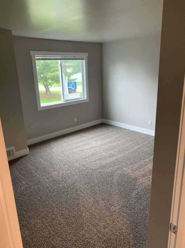 7992 Green Meadow Ct, Township, MI 49428 Townhome Rentals