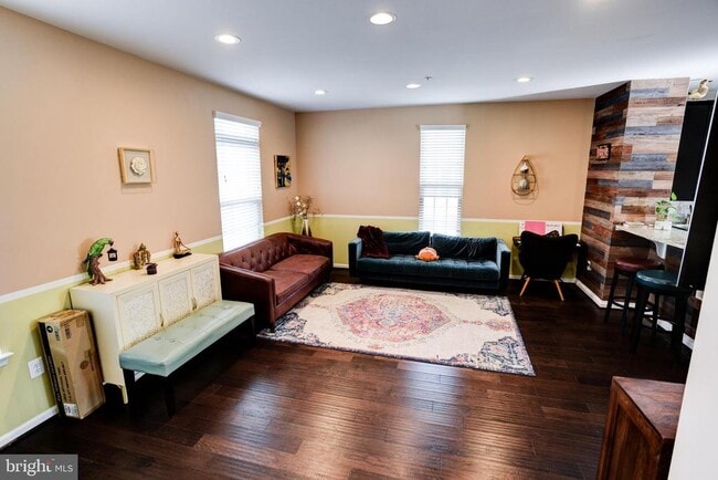 Foto del edificio - 14301 Ridge View Ln