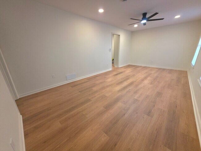 Foto del edificio - 3501 Montreal Way