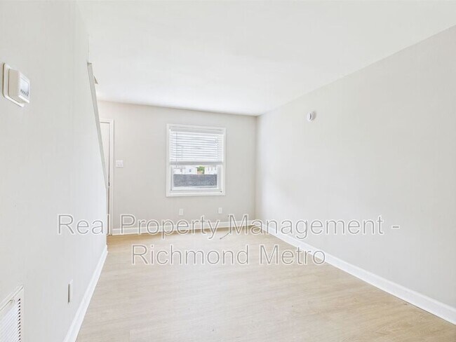 Foto del edificio - 10 W 27th St