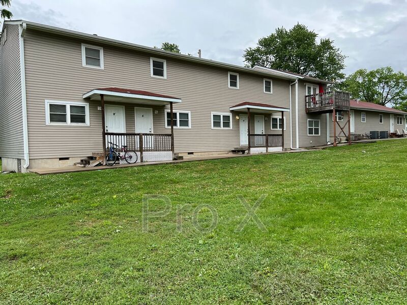 Foto principal - 1116 S Elm St