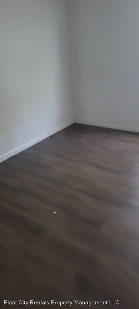 Foto del edificio - 3 br, 1.5 bath House - 412 Skywood Drive #4