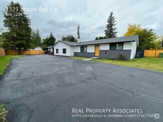 Building Photo - 1329 Beach Ave