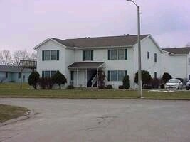 Primary Photo - 116 S Silverwood Ln