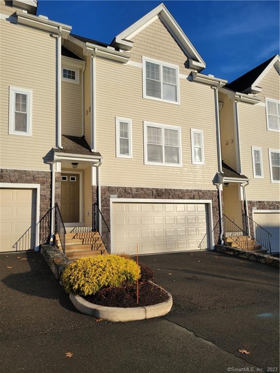 132 Kyles Way Unit 132, Shelton, CT 06484 Condo for Rent in Shelton, CT