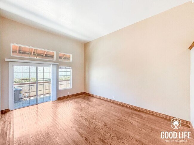 Foto del edificio - 3568 Mission Mesa Way