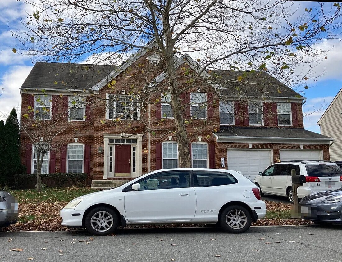 44229 Navajo Dr, Ashburn, VA 20147 House Rental in Ashburn, VA