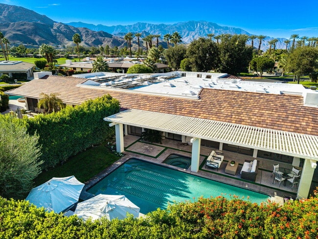 Building Photo - 6 Exeter Ct