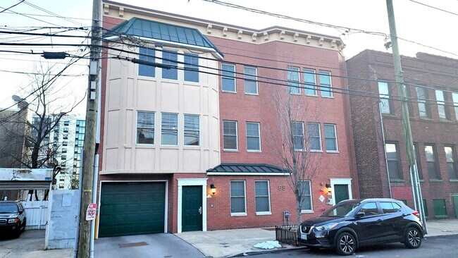 Building Photo - 362 Hoboken Ave