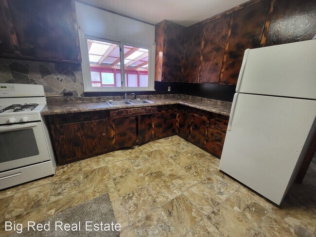 Building Photo - 3 br, 1 bath House - 617 Spencer