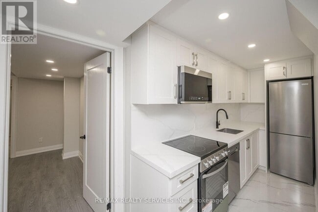 Building Photo - 3498 Park Heights Way