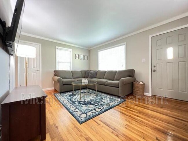 Foto del edificio - 9024 Marlowe Ave