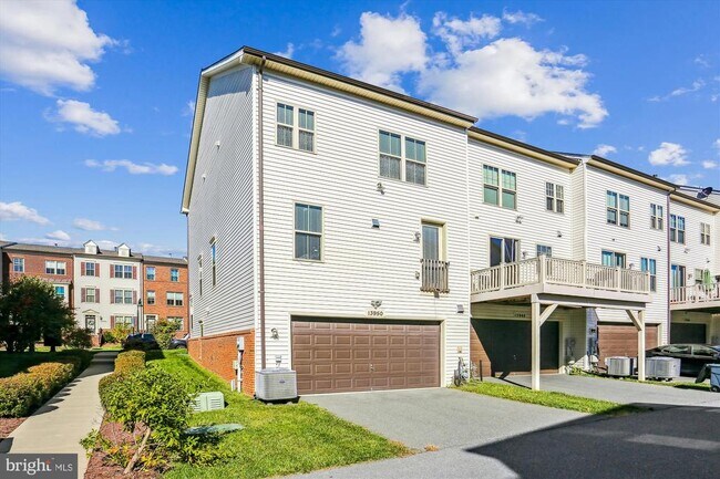 Foto del edificio - 13950 Estuary Dr