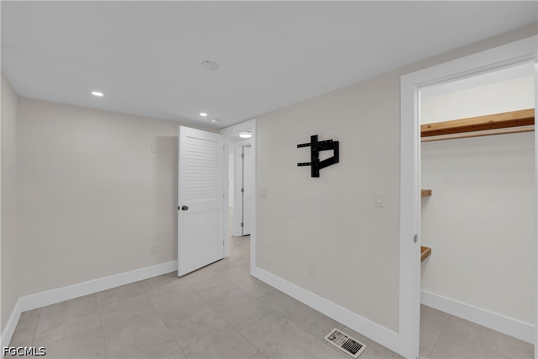 Building Photo - 2880 Eighth Ave