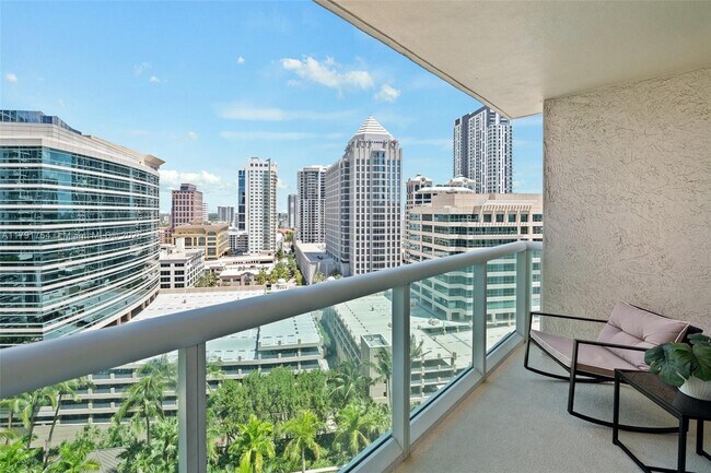 Foto del edificio - 347 N New River Dr E