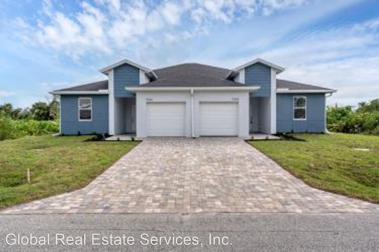 Foto principal - 3 br, 2 bath House - 9334 Agate St.