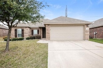 Building Photo - 213 Kennedy Dr