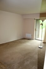 Building Photo - 5091 Sanlin Dr