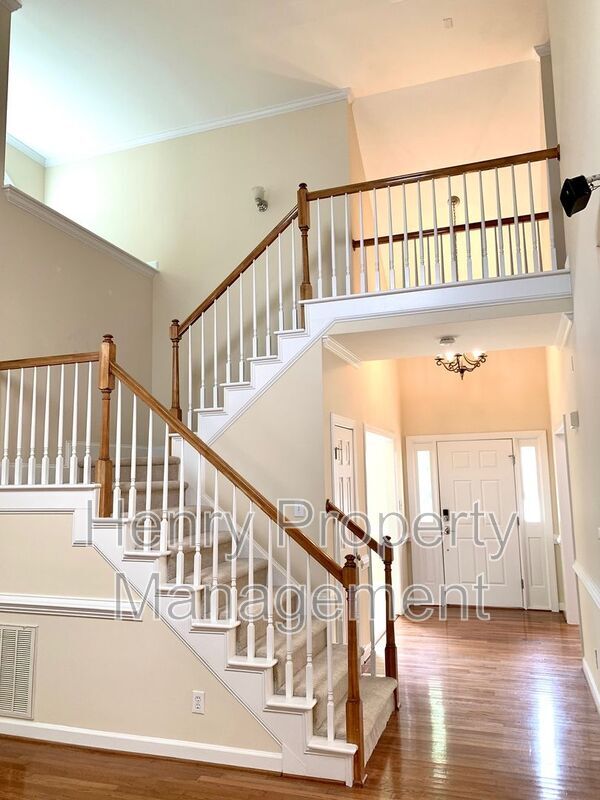 Foto del edificio - 212 Lewey Brook Drive