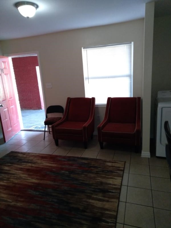 Foto del edificio - 3300 Garden Oaks Dr