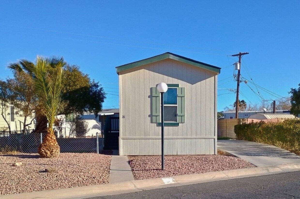 Primary Photo - 26 Arcade Cir