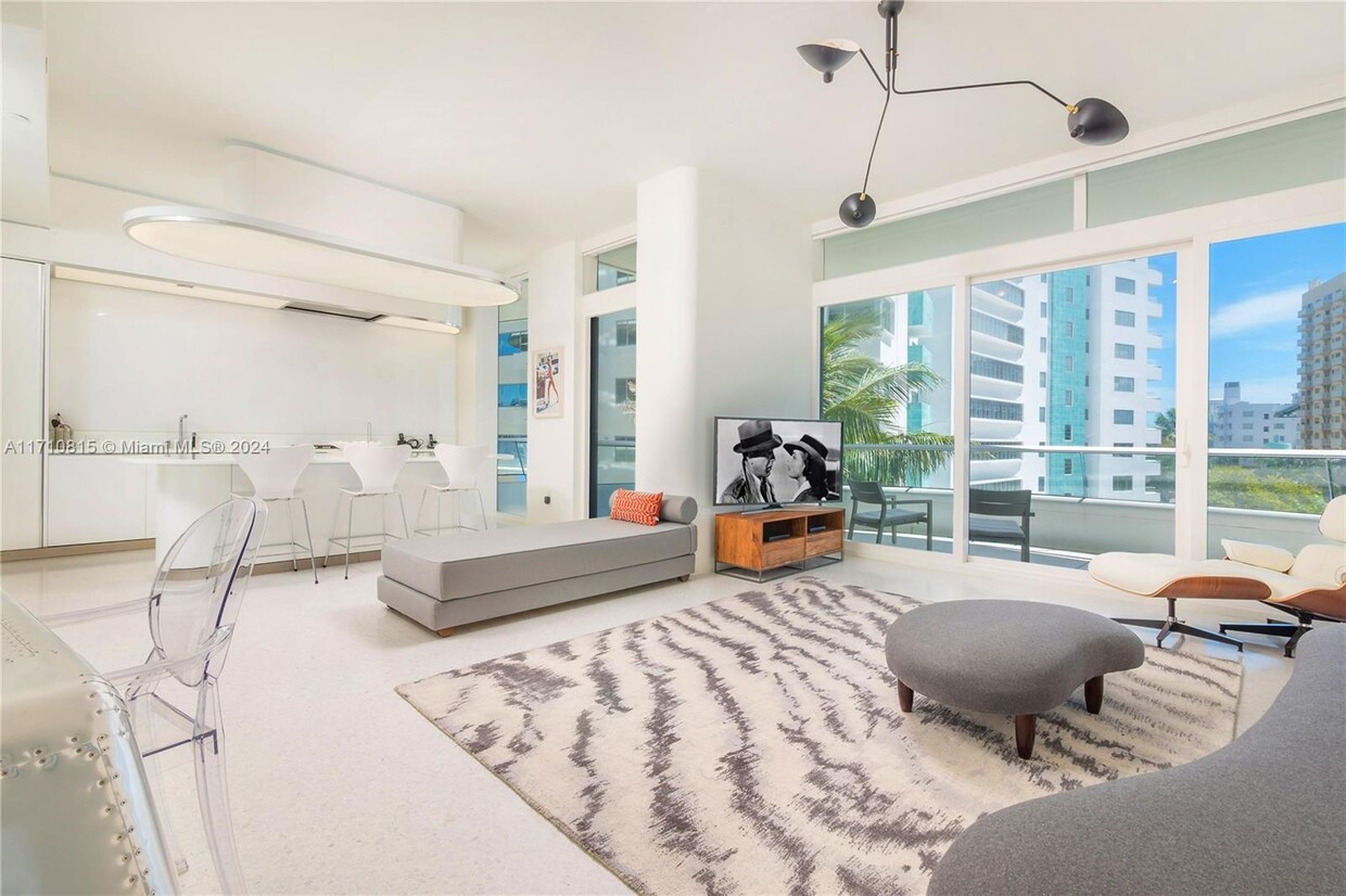 Foto principal - 3315 Collins Ave