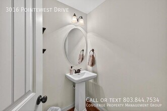 Building Photo - 3016 Pointewest Dr