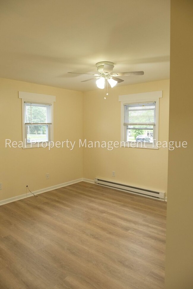 Building Photo - Beautiful one Bedroom apartment