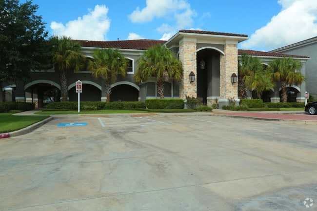 No - Villas of Park Grove