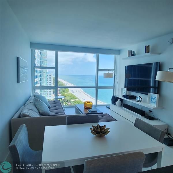 Foto del edificio - 6801 Collins Ave