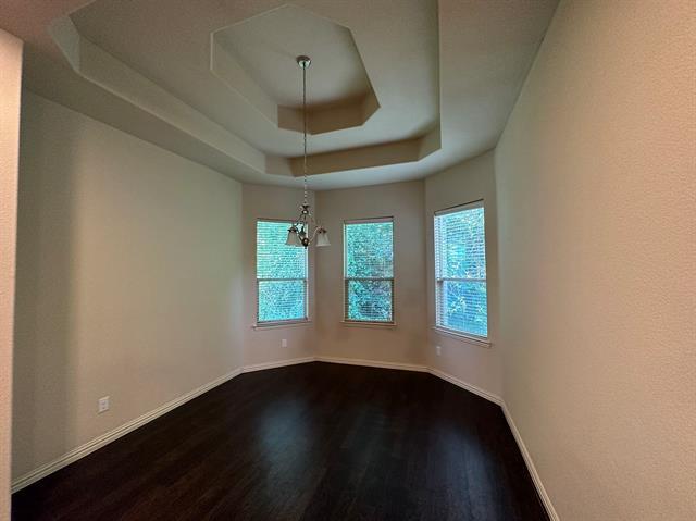 Foto del edificio - 7420 Rose Crest Blvd