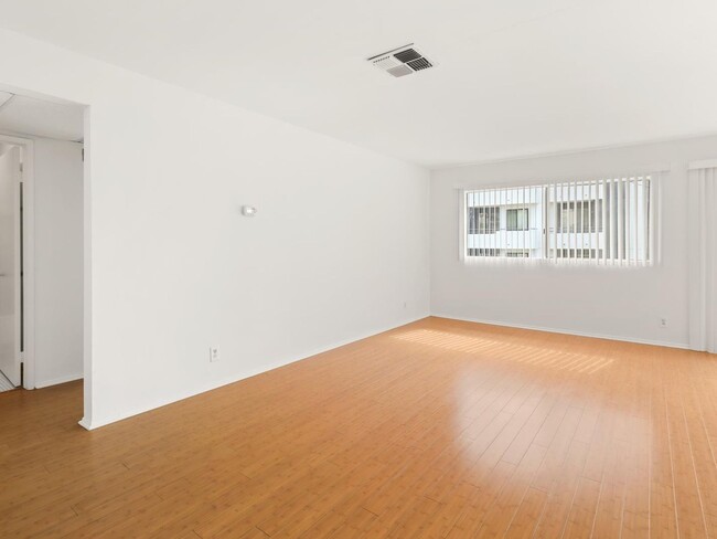 Foto del interior - 1394 Midvale Avenue,