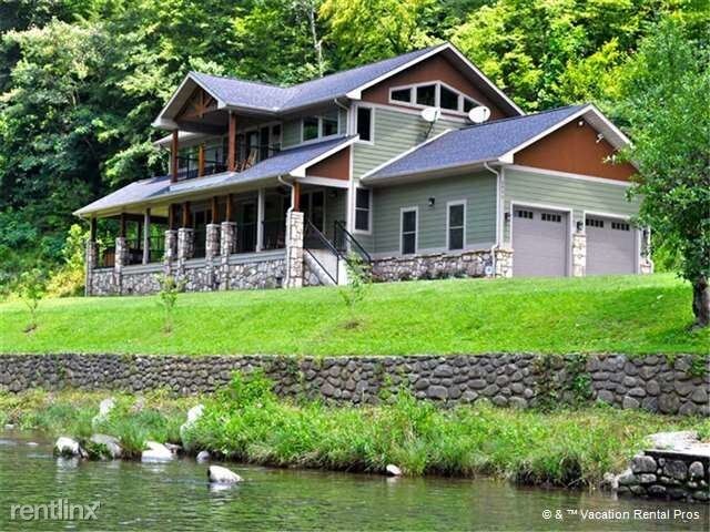 Foto principal - 2806 Old Happy Hollow Rd