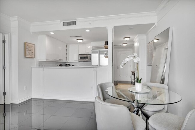 Foto del edificio - 3350 SW 27th Ave