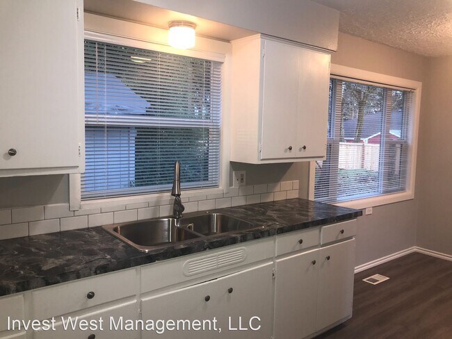 Foto del edificio - 2 br, 1 bath House - 10200 SE ST. HELENS AVE