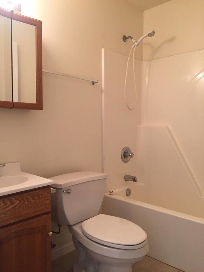 Foto del edificio - 1503 Colin Bradley Dr