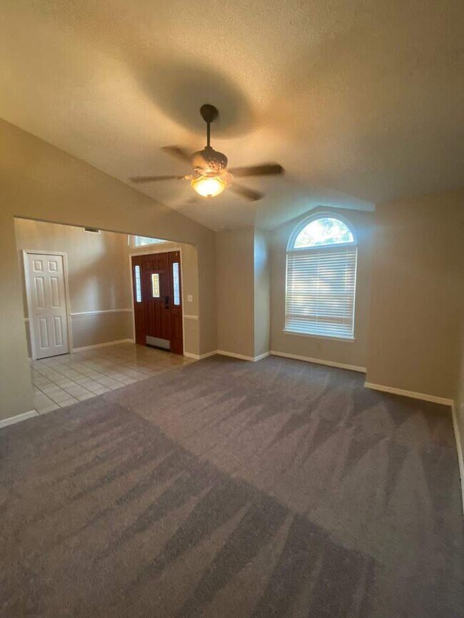 Building Photo - NOW AVAILABLE! - 3924 Hunters Ridge Way, T...