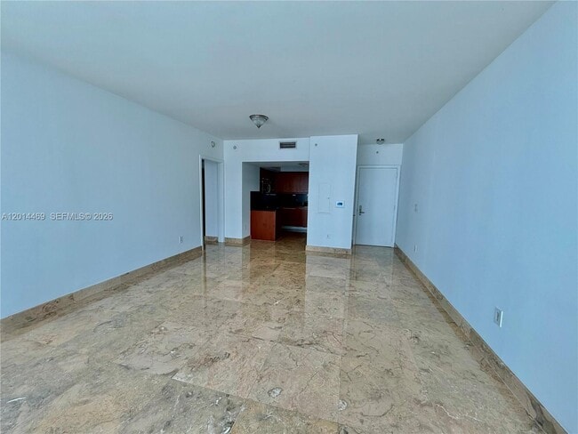 Building Photo - 1331 Brickell Bay Dr
